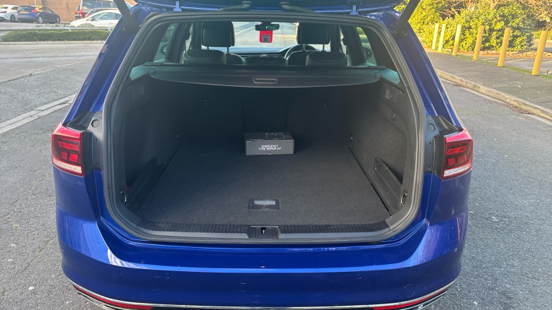 Volkswagen Passat 2.0 TDI EVO SCR R-Line 5dr DSG Diesel Estate